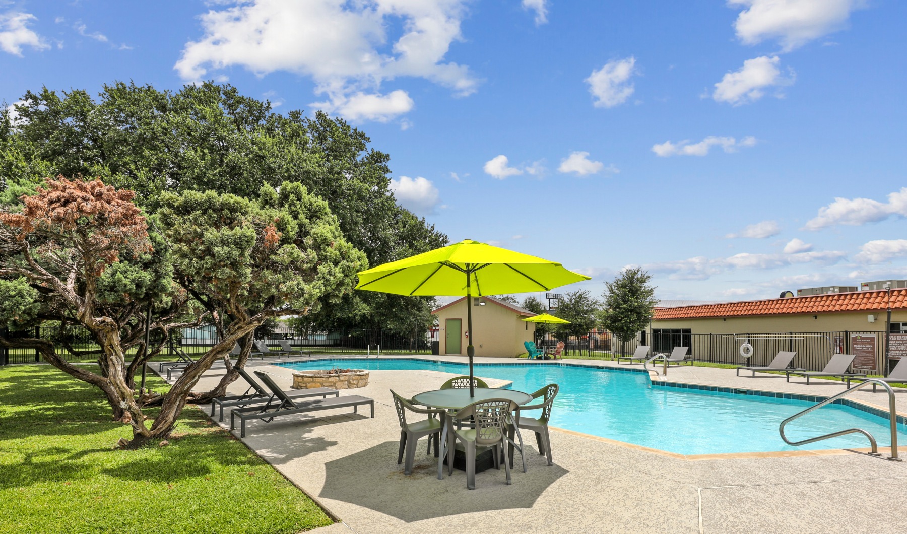 Studio Apartments in San Marcos, TX